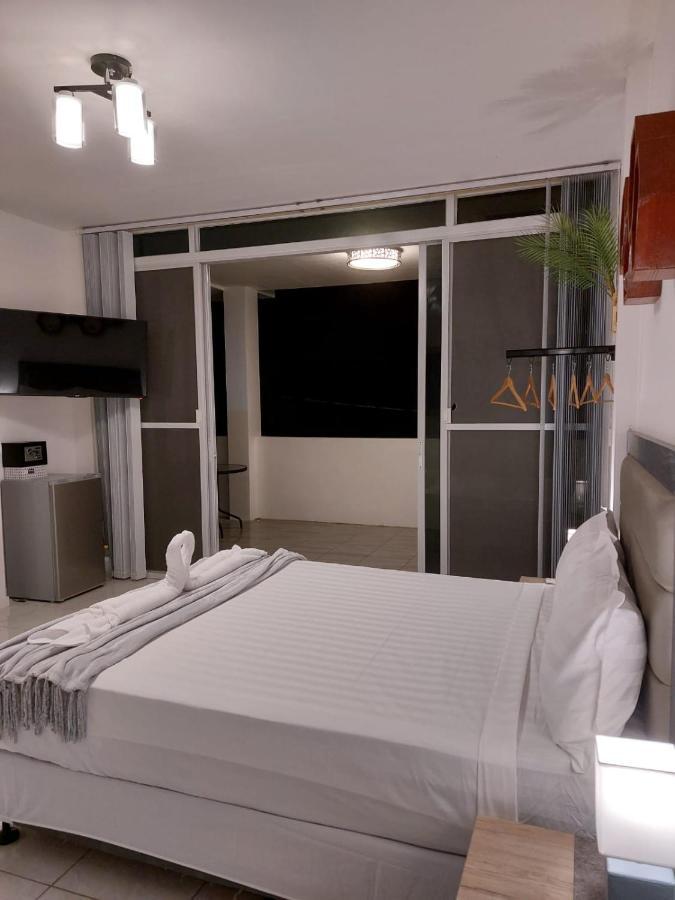 Bonsai Jacuzzi Suites Panglao Luaran gambar