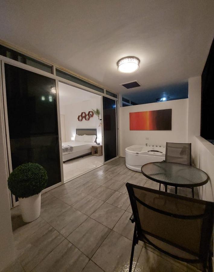 Bonsai Jacuzzi Suites Panglao Luaran gambar