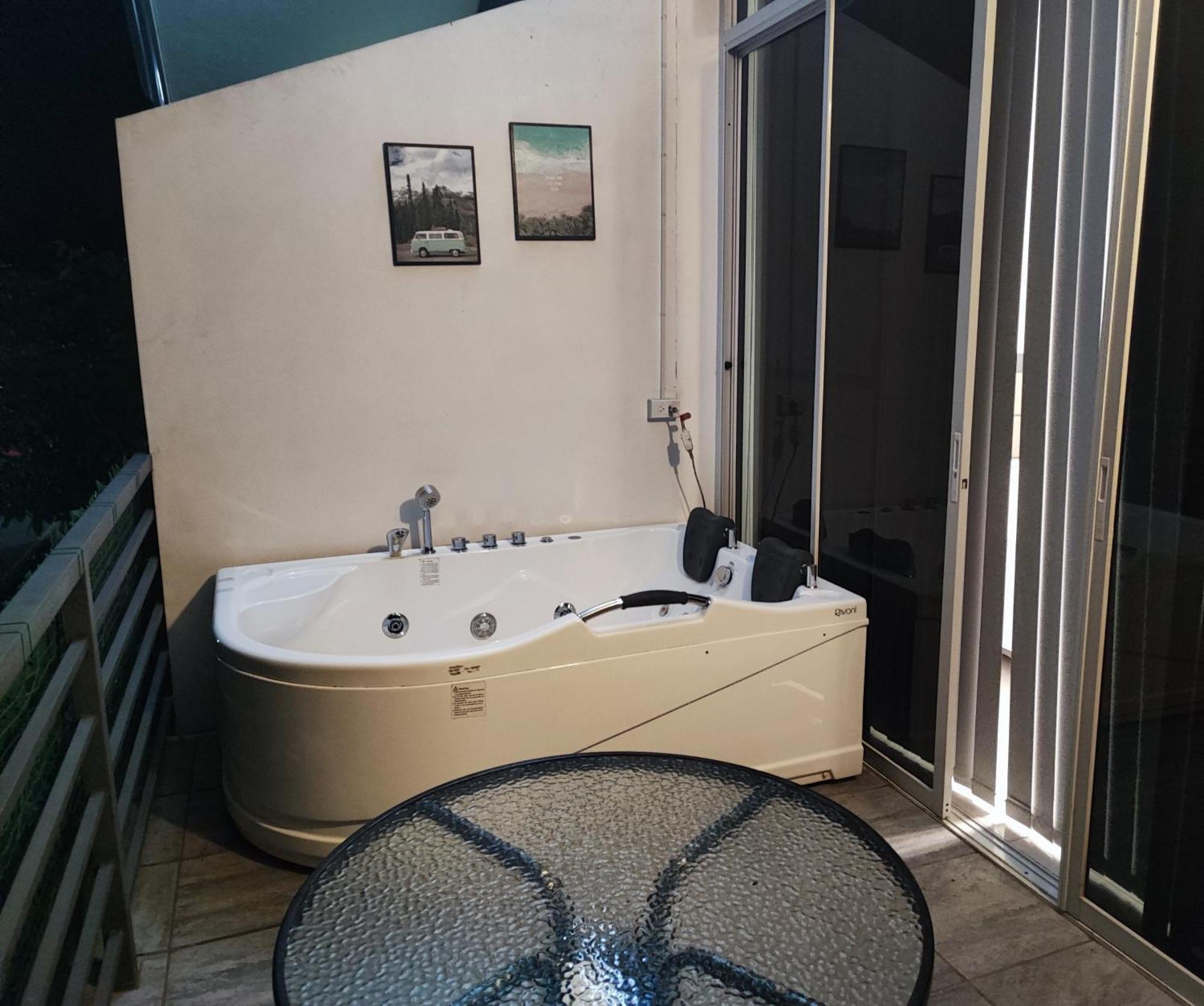 Bonsai Jacuzzi Suites Panglao Luaran gambar