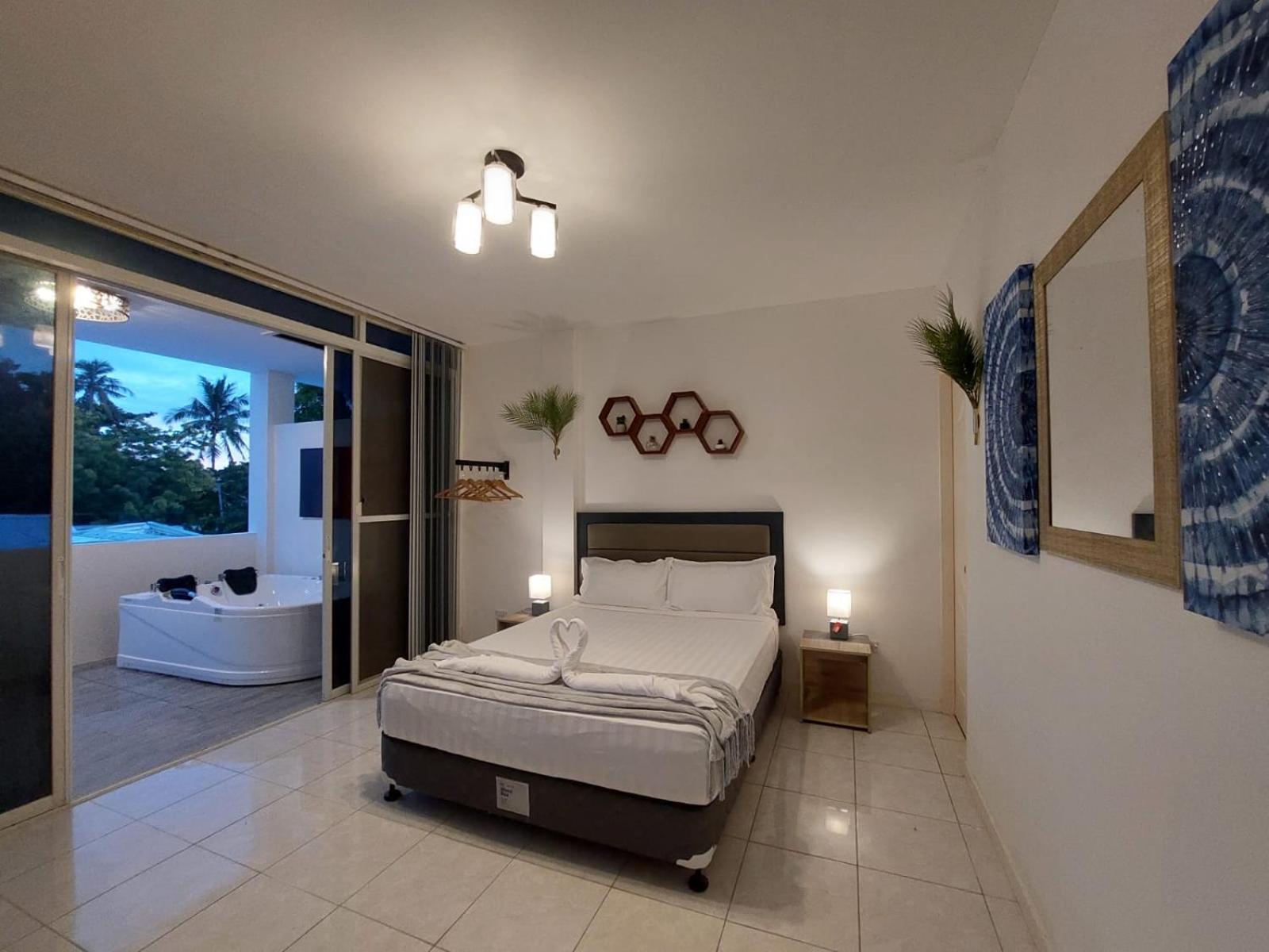 Bonsai Jacuzzi Suites Panglao Luaran gambar