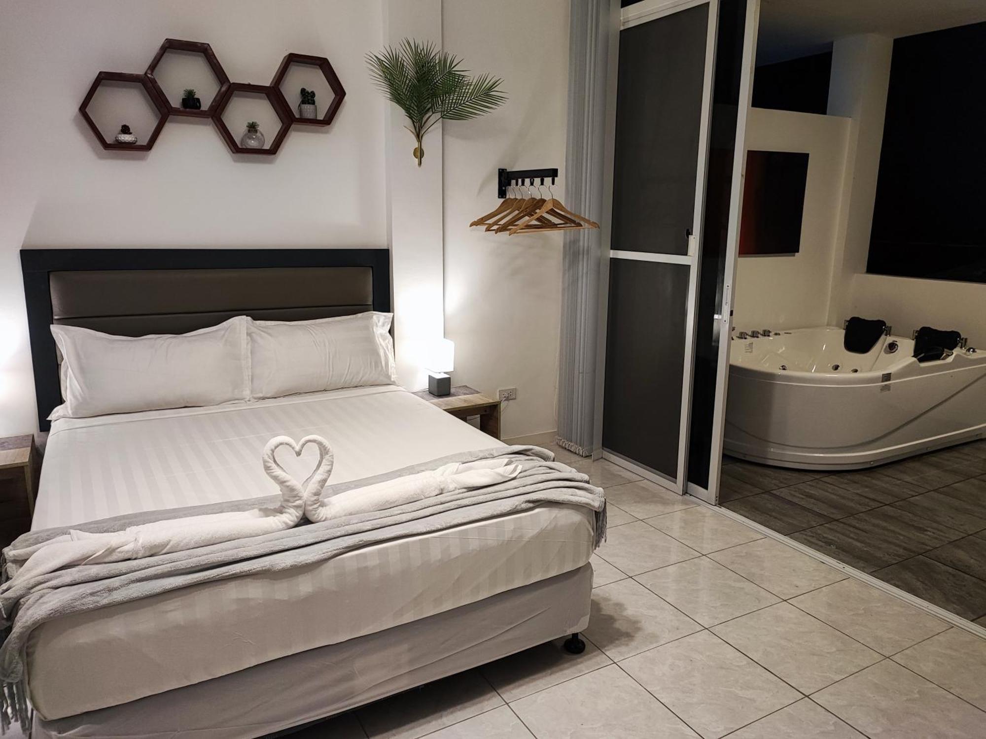 Bonsai Jacuzzi Suites Panglao Luaran gambar